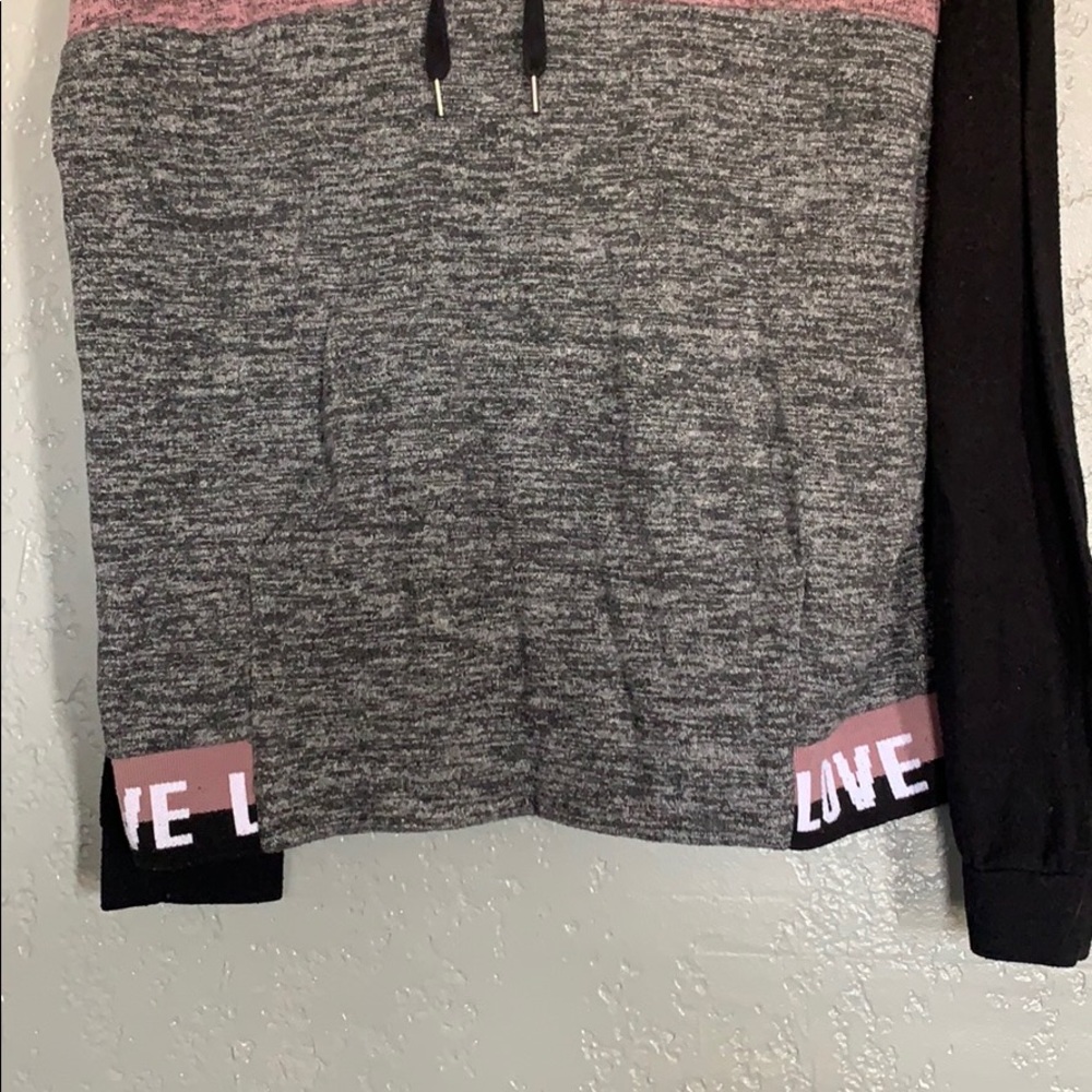 Hooded Pullover - Picture 3 of 3